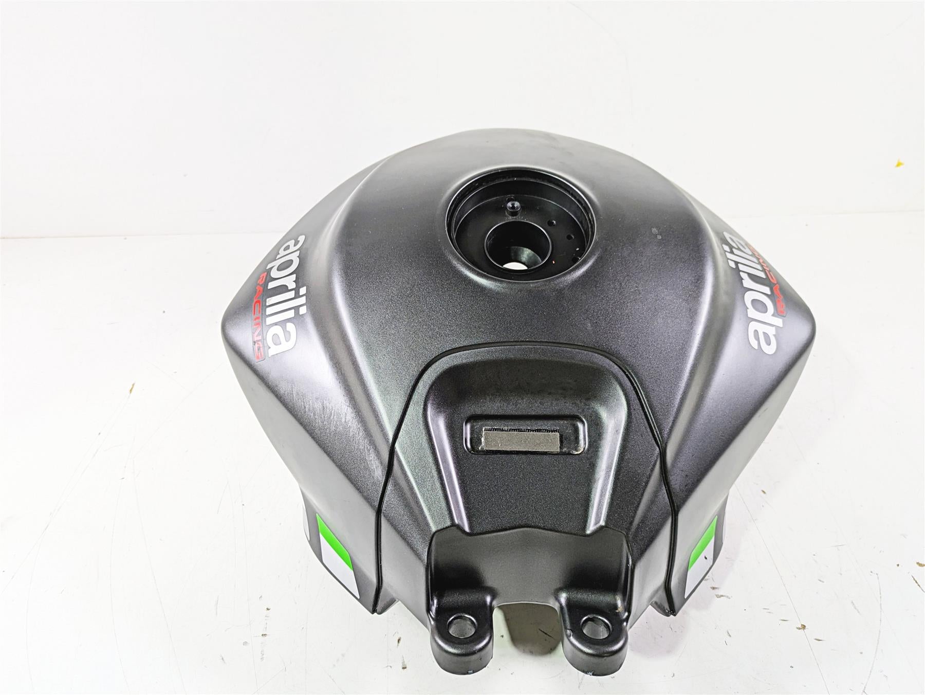2021 Aprilia RS660 Oem Fuel Gas Petrol Tank - No Holes No Leaks 2B005484 {{ shop.shopifyCountryName }} - Mototech271