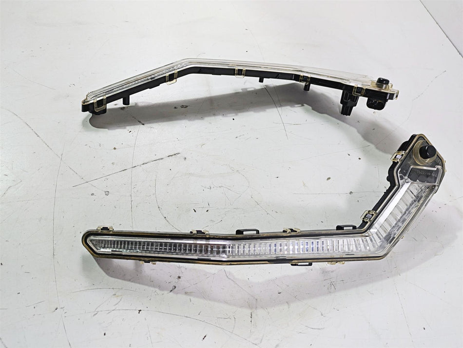 2019 Can Am Maverick X3 XRS Turbo R Front Signature Running Light Set 710004994 {{ shop.shopifyCountryName }} - Mototech271