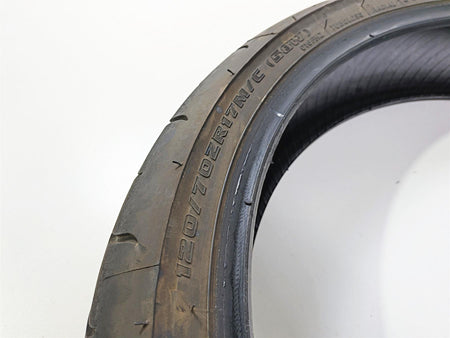 Used Front Motorcycle Tire Bridgestone Battlax BT016 120/70ZR17 3286340425810 {{ shop.shopifyCountryName }} - Mototech271