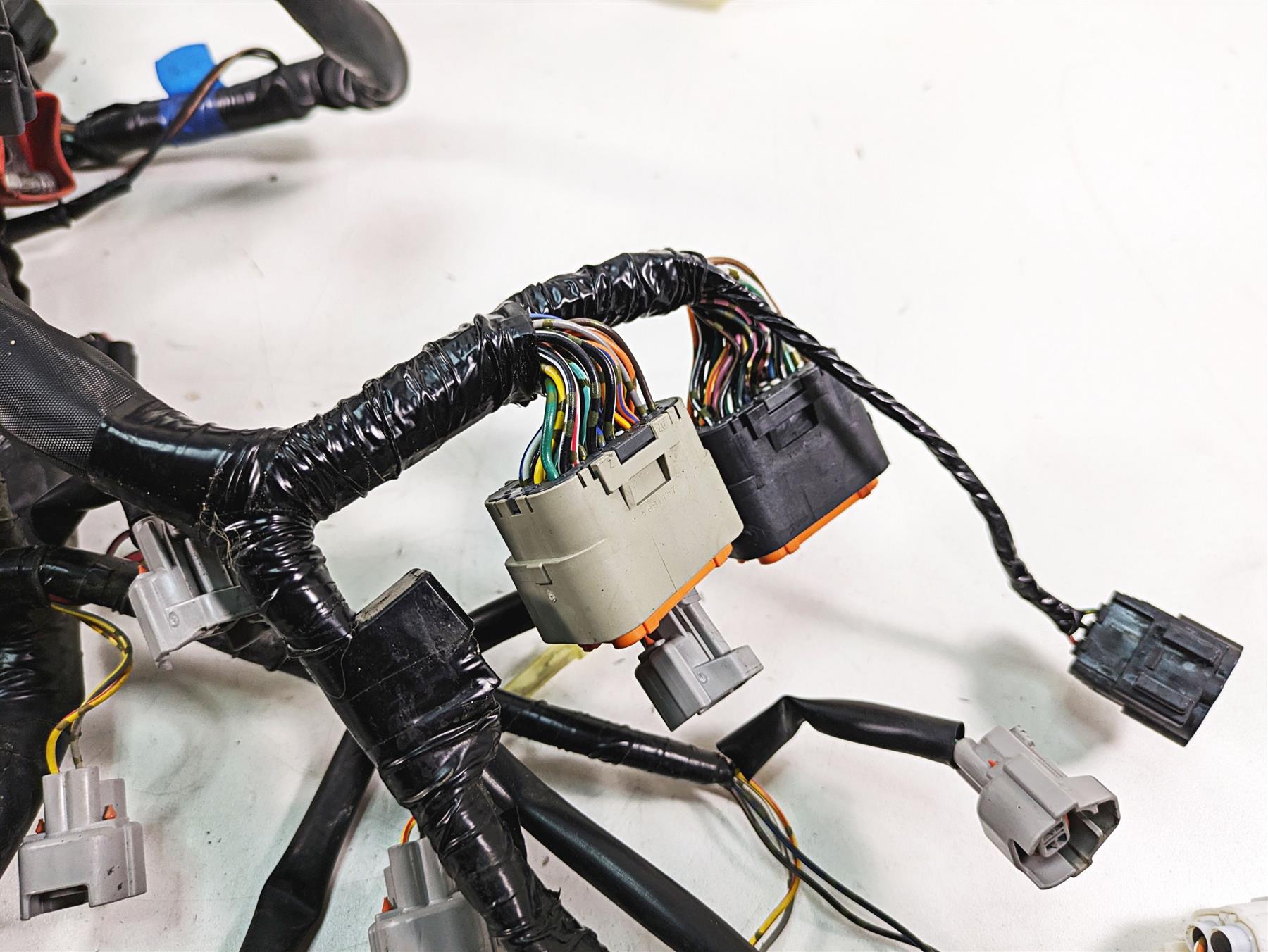 2009 Suzuki GSXR750 K9 Main Wiring Harness Loom - Read 36610-37H30 36610-37H31 {{ shop.shopifyCountryName }} - Mototech271
