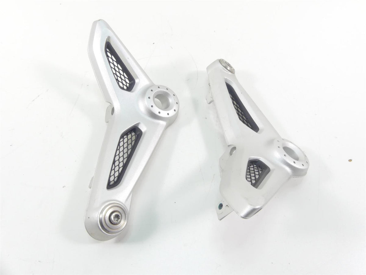2017 BMW RnineT Racer K32 Front Rider Seat Support Brackets Set 46638531189 {{ shop.shopifyCountryName }} - Mototech271
