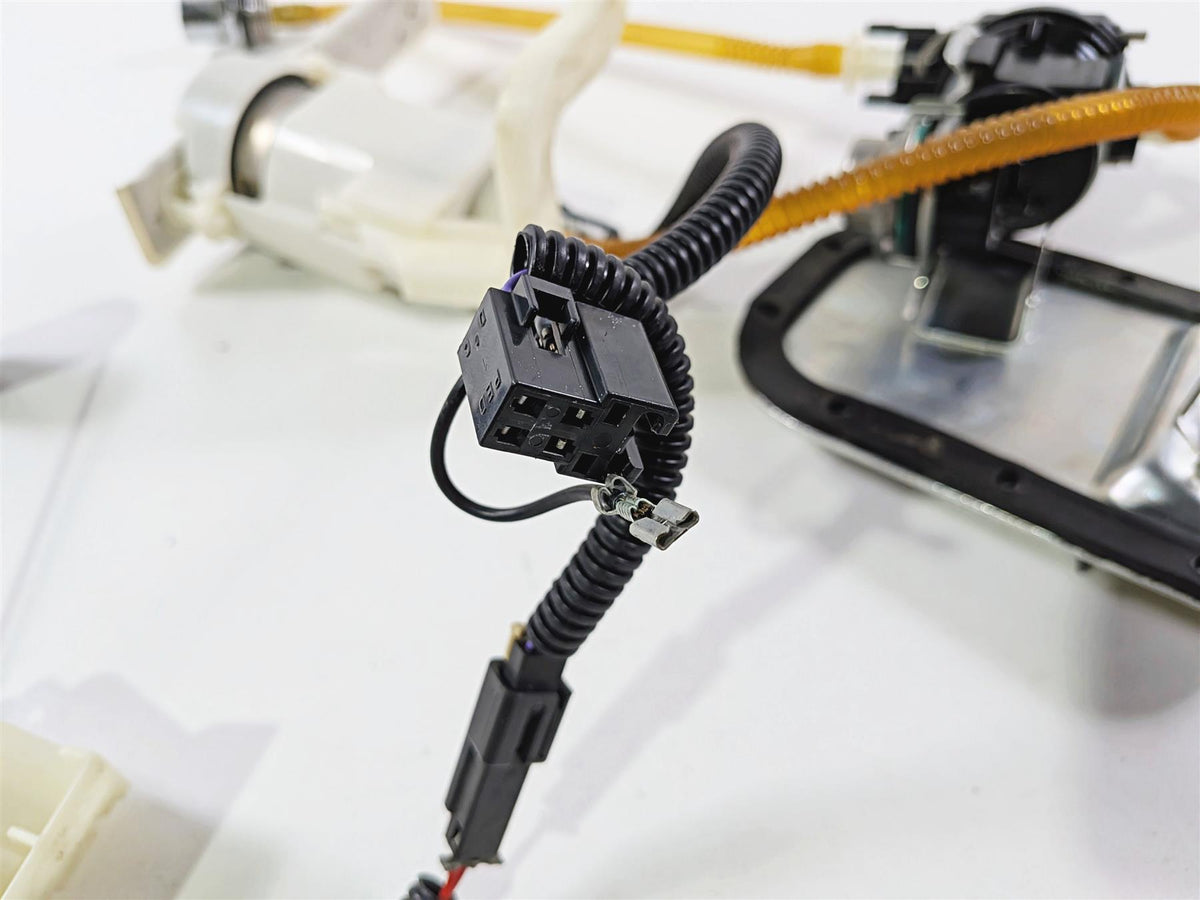 2014 Harley FXSB Softail Breakout Fuel Gas Petrol Pump - Tested 75252-11A-Mototech271