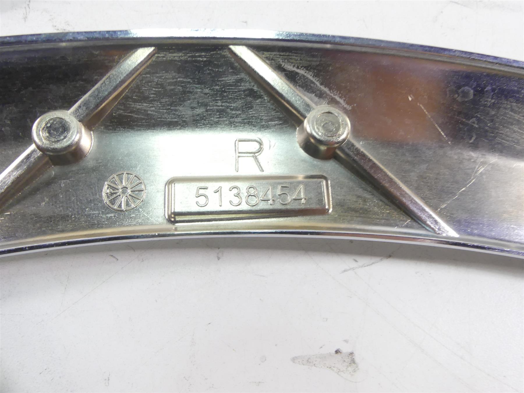 2016 Indian Chief Dark Horse Rear Fender Chrome Struts 5138454 5138453 {{ shop.shopifyCountryName }} - Mototech271