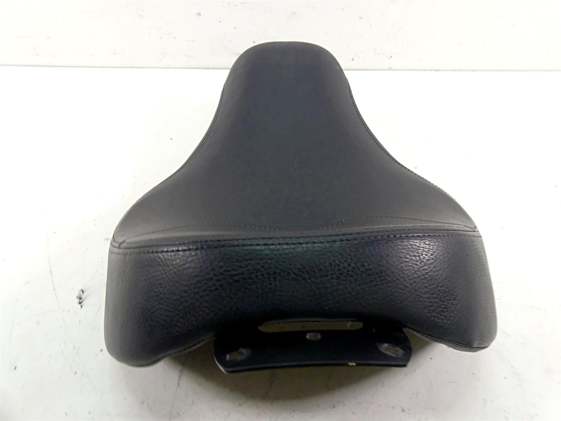 2013 Harley Softail FLSTFB Fat Boy Lo Front Seat Saddle 51878-10 {{ shop.shopifyCountryName }} - Mototech271
