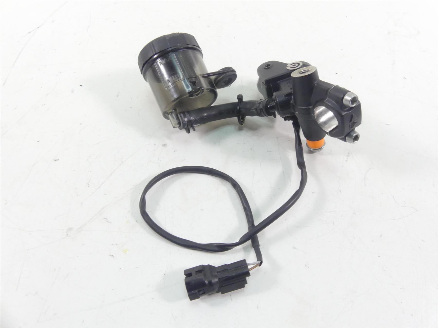 2021 Kawasaki ZX1400 ZX14R Ninja Front Radial Brake Master Cylinder 43015-0671 {{ shop.shopifyCountryName }} - Mototech271
