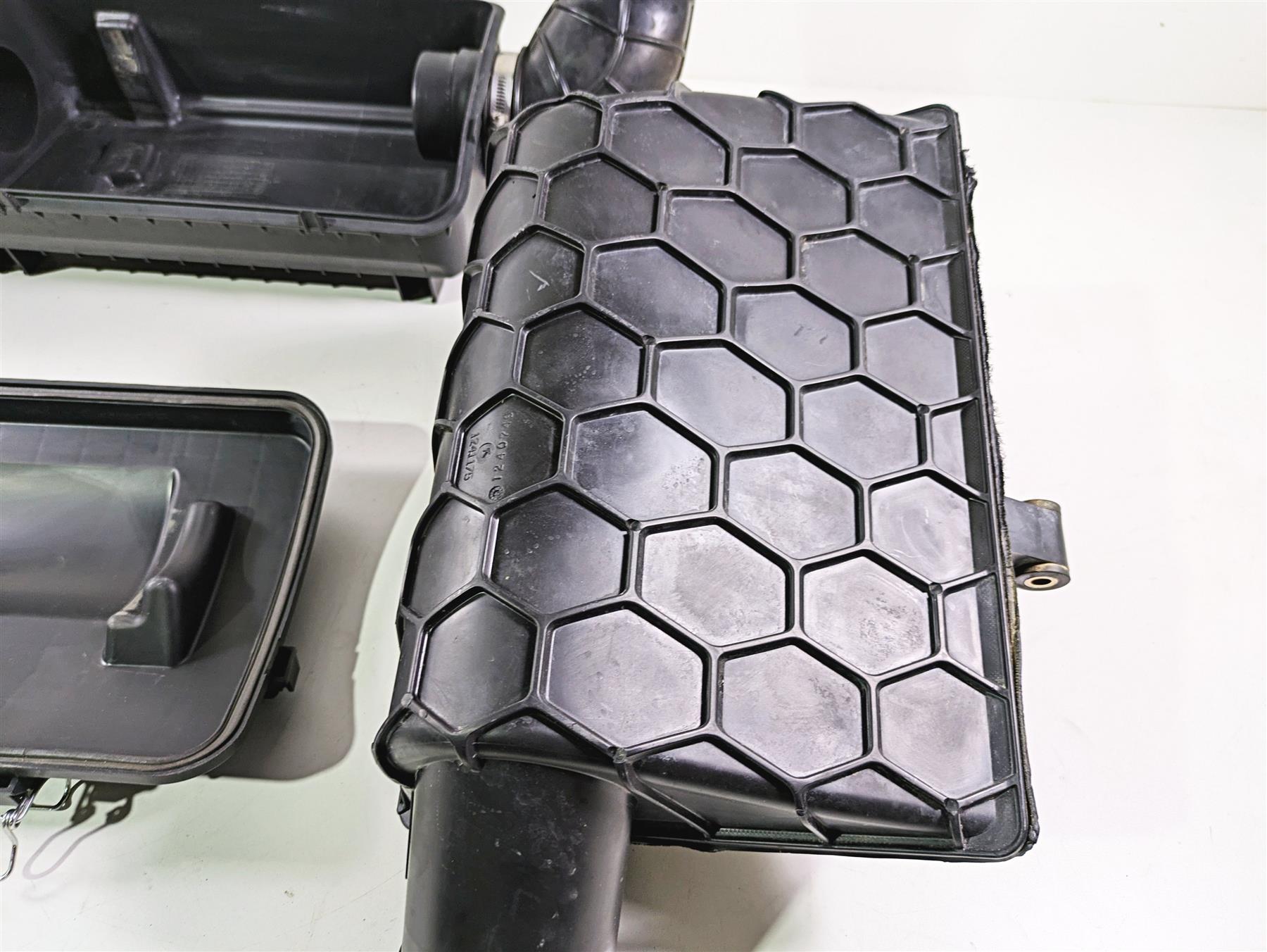 2023 Polaris RZR1000 XP 4 Premium Air Box Breather & Tubes 1240747 1240749 {{ shop.shopifyCountryName }} - Mototech271