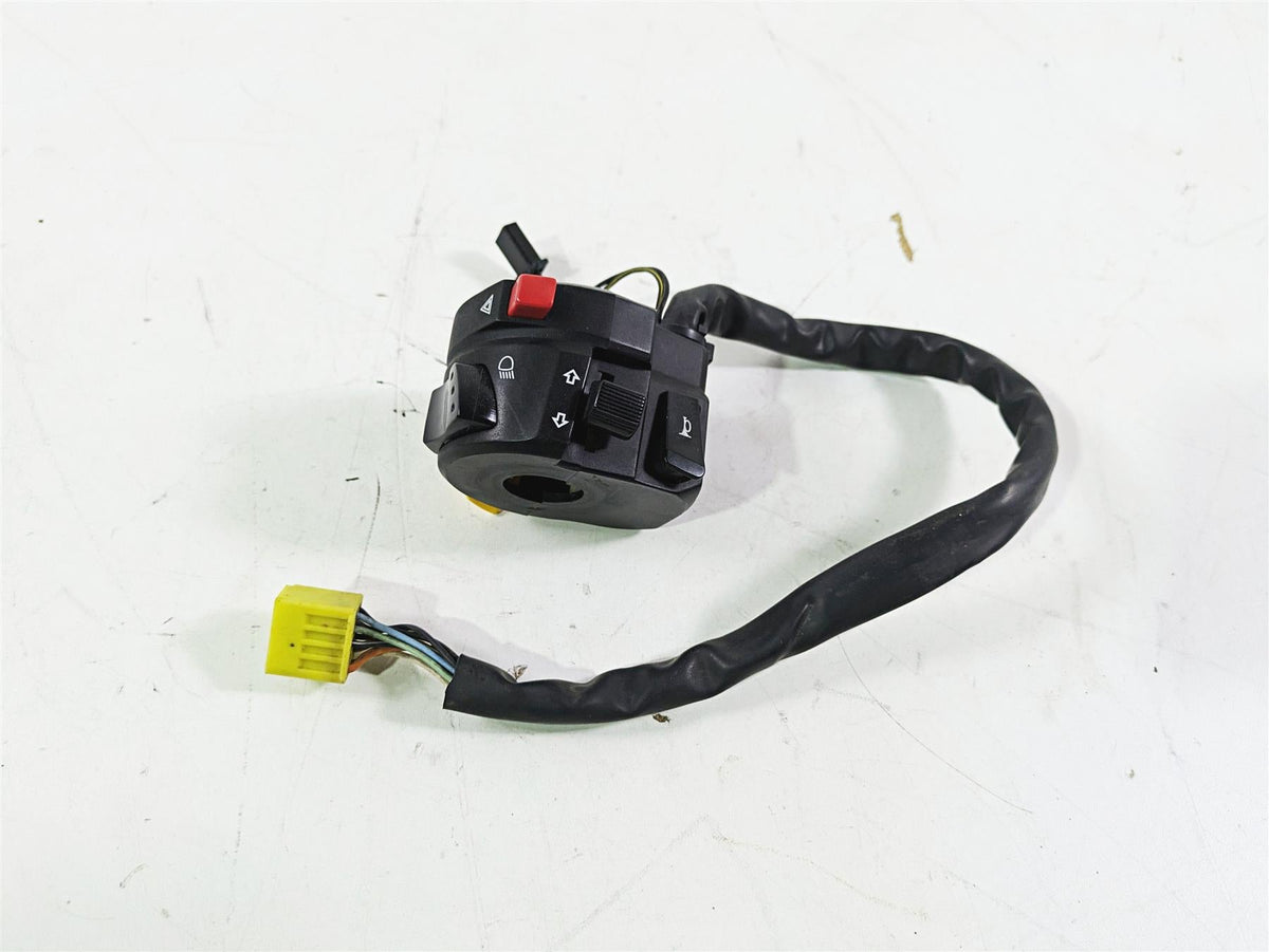 2008 Suzuki GSXR600 Left Hand Light Blinker Horn Control Switch 37400-37H13 {{ shop.shopifyCountryName }} - Mototech271