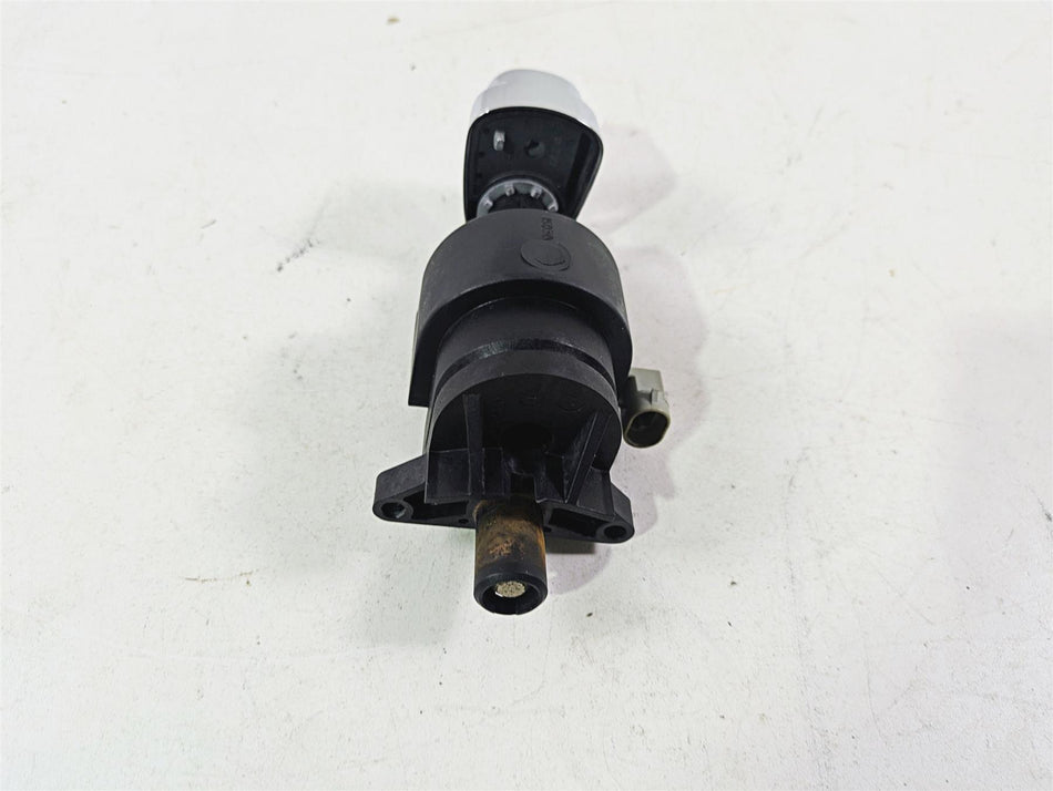 2015 Harley Touring FLHTKL Electra Glide Ignition Switch - Vin 71400012B {{ shop.shopifyCountryName }} - Mototech271