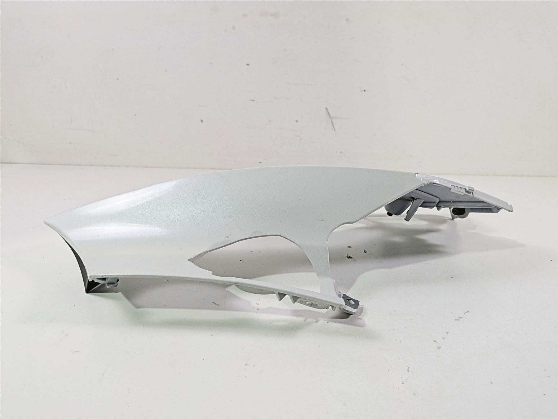 2014 BMW K1600 GTL K48 Left Headlight Cover Fairing Cowl -Read 46638544353 {{ shop.shopifyCountryName }} - Mototech271