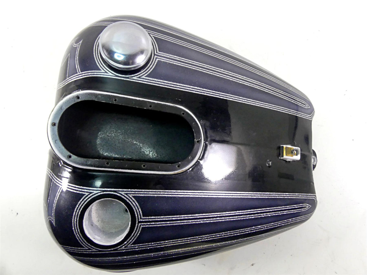 2007 Harley Touring FLHRC Road King Fuel Gas Petrol Tank - Read 61268-03 {{ shop.shopifyCountryName }} - Mototech271