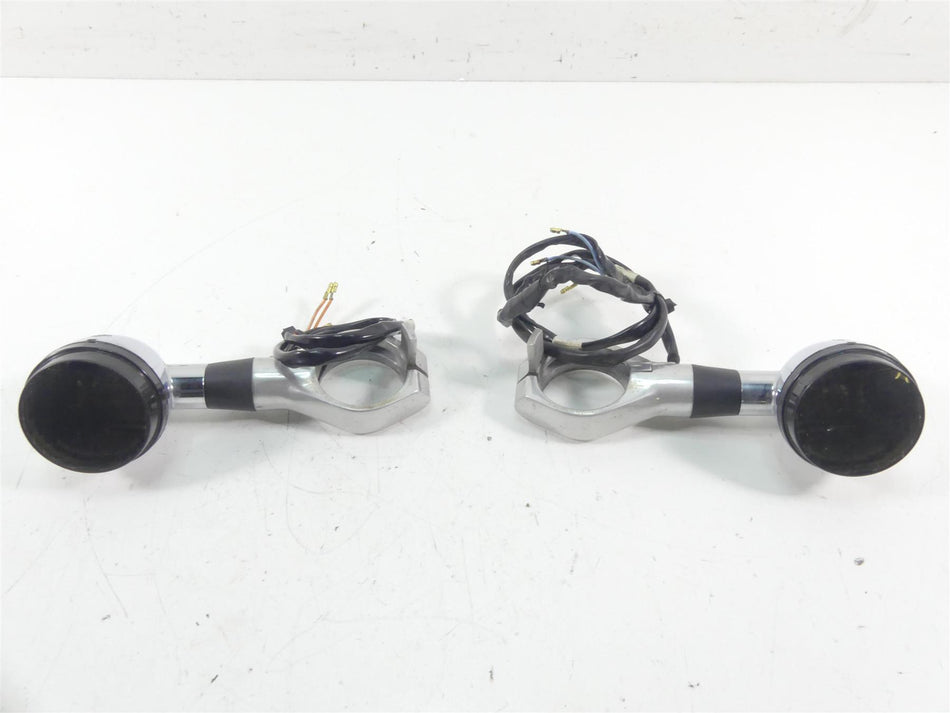 2003 Honda VTX1800 C Smoked Front Blinker & Clamp Set 33400-MBH-672 {{ shop.shopifyCountryName }} - Mototech271