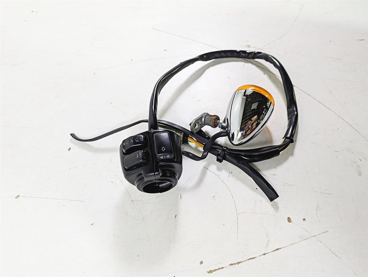 2009 Harley FXCWC Softail Rocker Left Hand Control Switch + Turn Signal 71682-06 {{ shop.shopifyCountryName }} - Mototech271