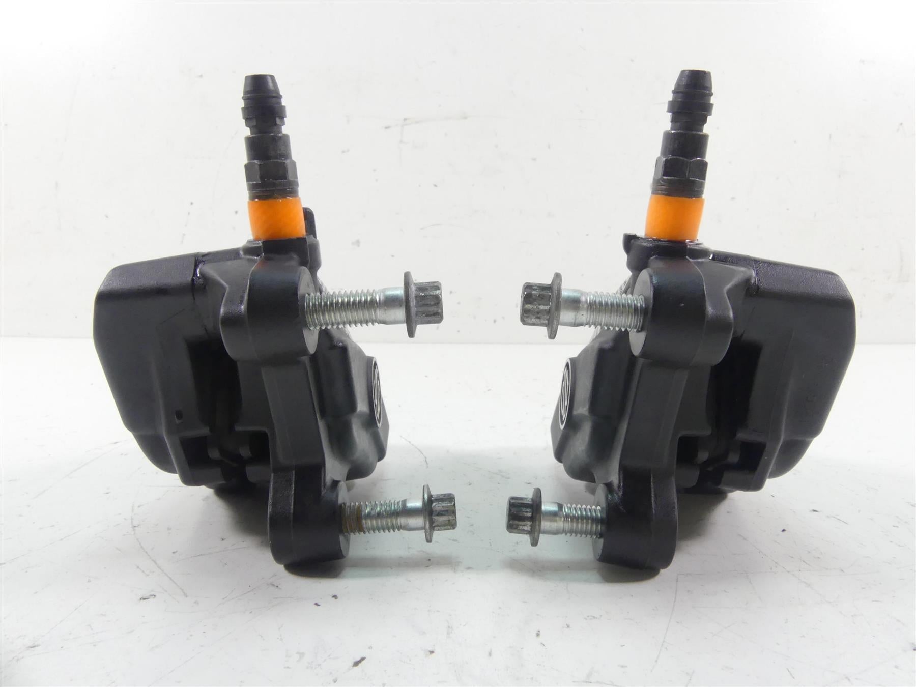 2012 Harley VRSCF Muscle Rod Front Brake Caliper + Lines Set 44731-08 44732-08 {{ shop.shopifyCountryName }} - Mototech271