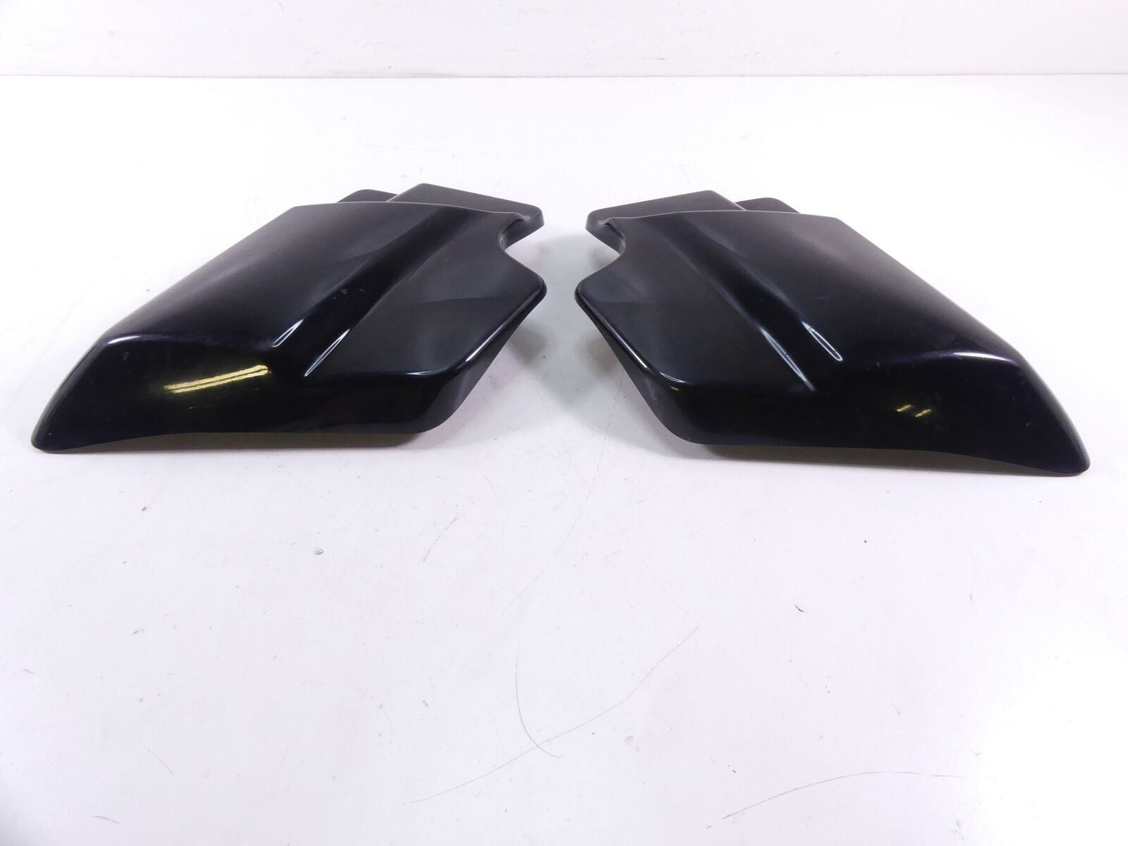 2010 Harley Touring FLHX Street Glide Side Cover Set -Domestic Black 66048-09A {{ shop.shopifyCountryName }} - Mototech271