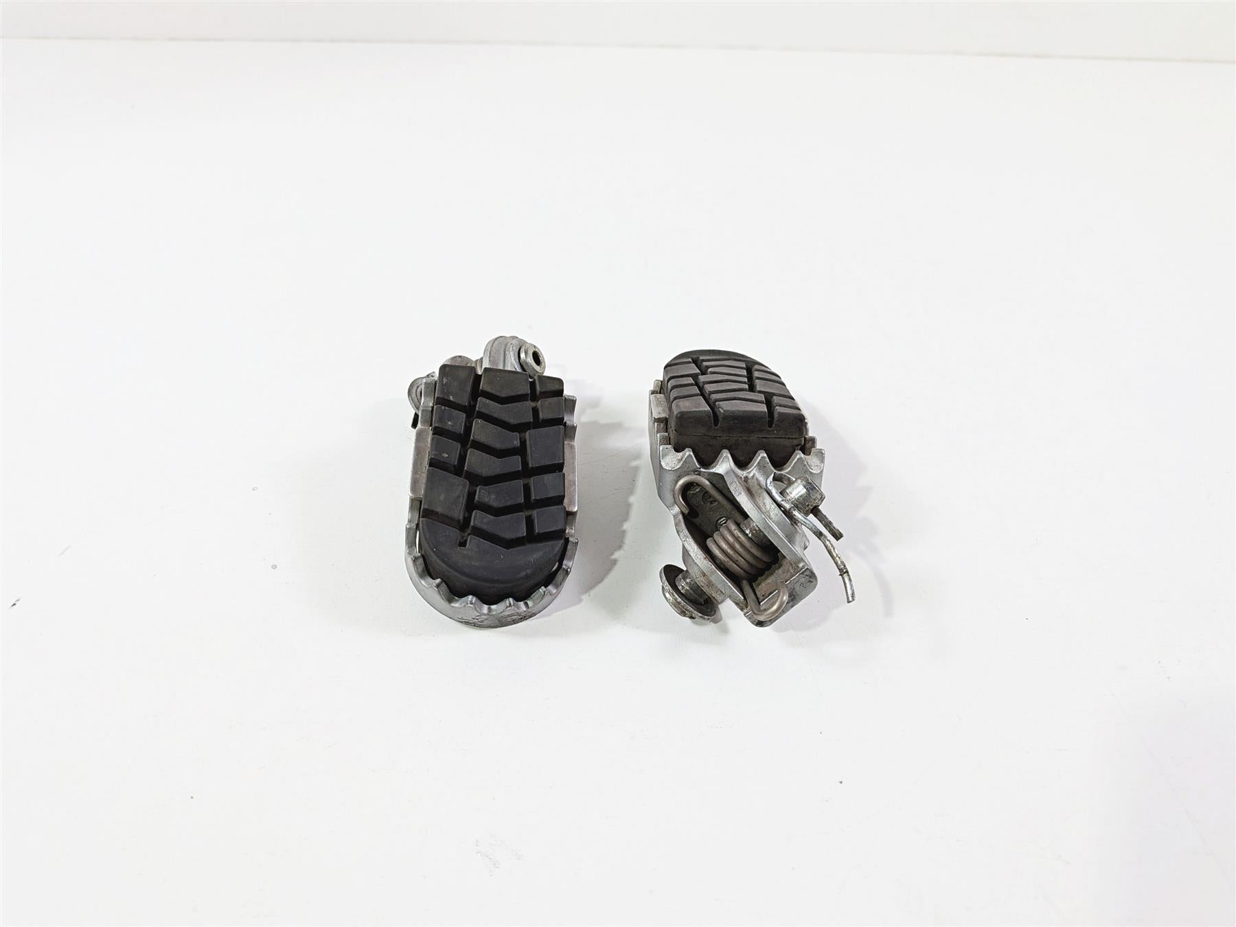 2005 KTM 950 LC8 Adventure Front Rider Foot Peg Rest Set 59003040250 78003041050 {{ shop.shopifyCountryName }} - Mototech271
