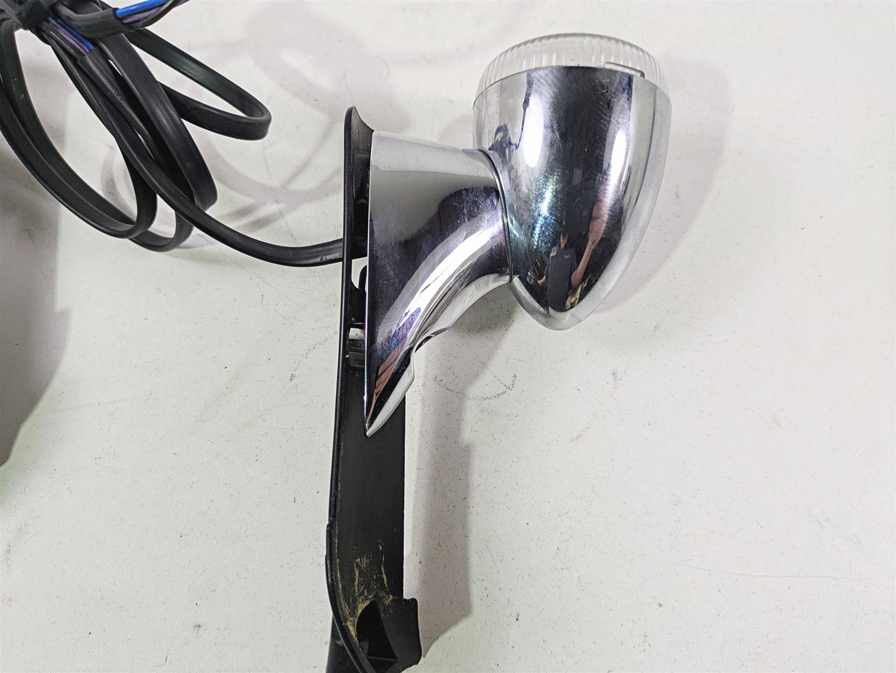 2021 Harley Touring FLTRX Road Glide Front Led Blinker & Mount Set 67800512 {{ shop.shopifyCountryName }} - Mototech271