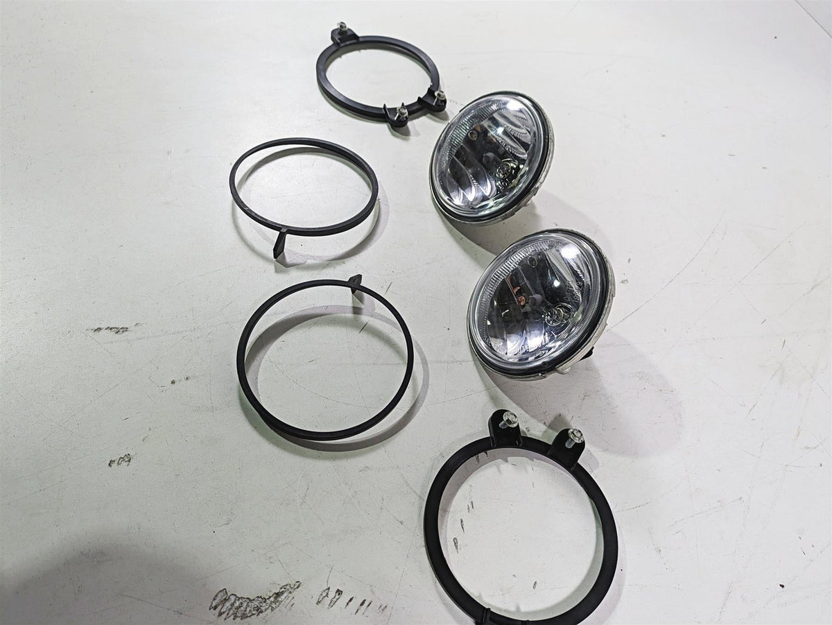 2018 Indian Chieftain Dark Horse Front L+R Spot Fog Light Lamp Set 2412296 {{ shop.shopifyCountryName }} - Mototech271