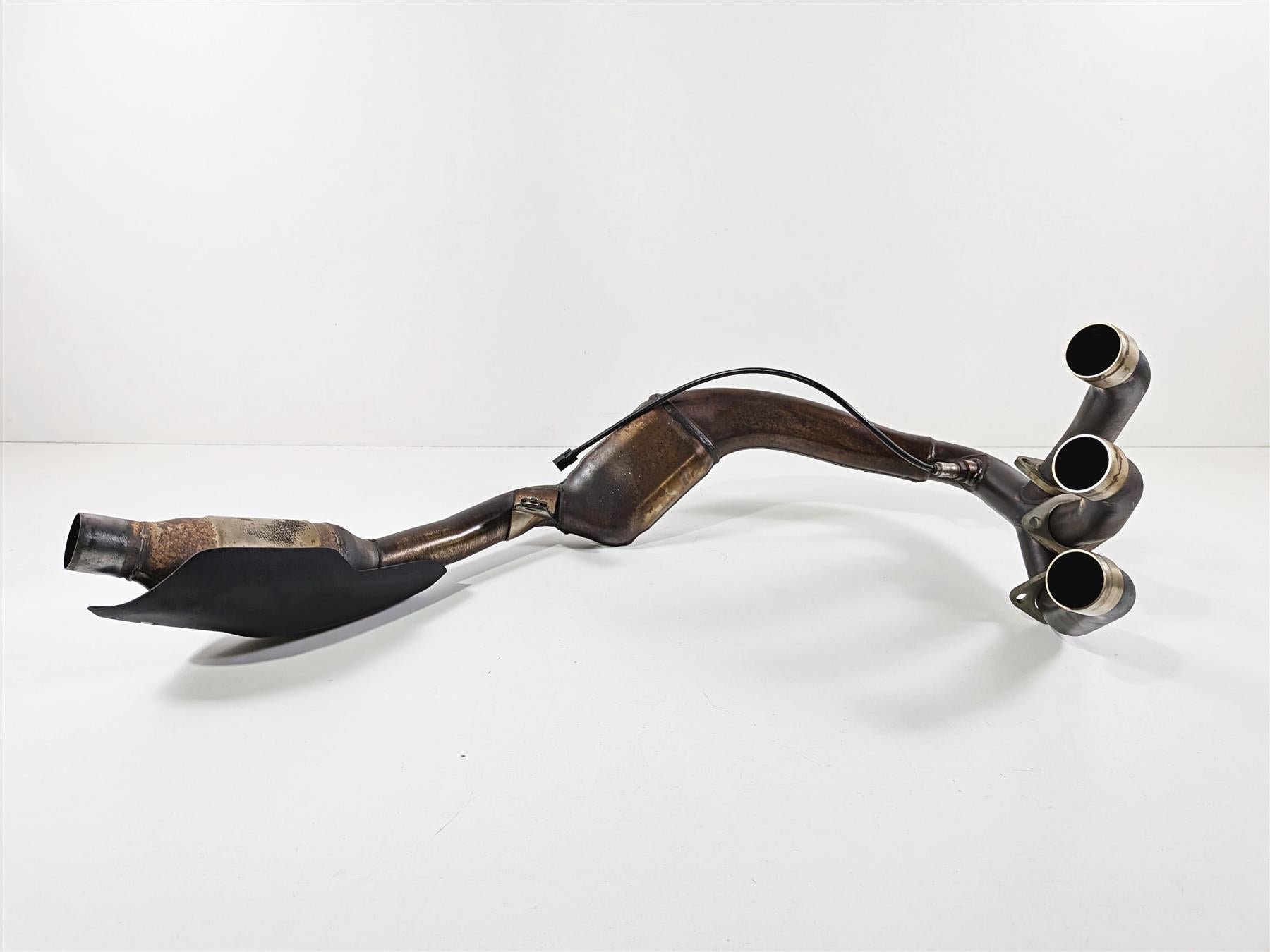 2022 Triumph Tiger 900 GT Pro Exhaust Pipe Header Manifold T2203725 {{ shop.shopifyCountryName }} - Mototech271