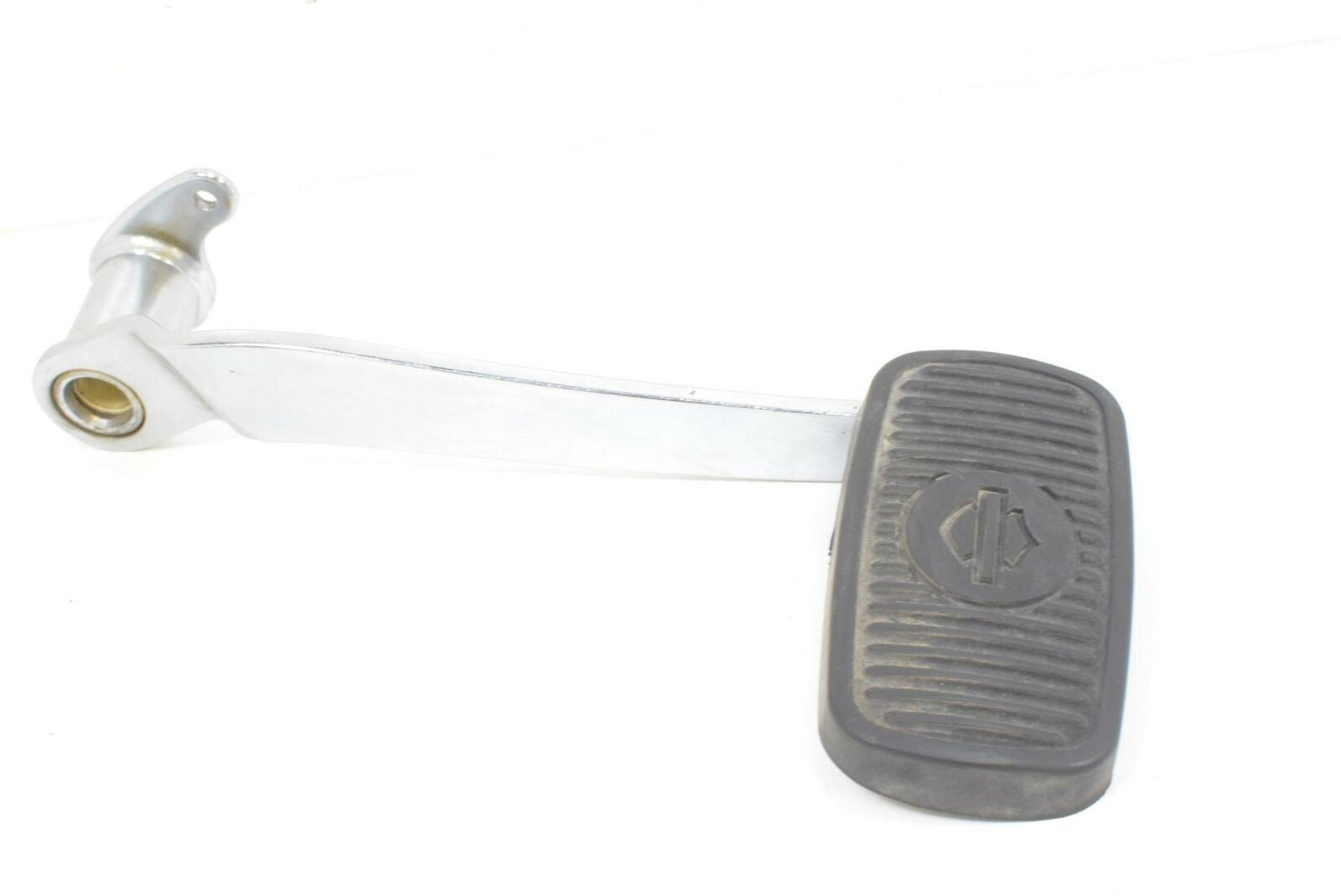 2006 Harley Touring FLHTCUI Electra Glide Rear Brake Pedal 42407-02 {{ shop.shopifyCountryName }} - Mototech271