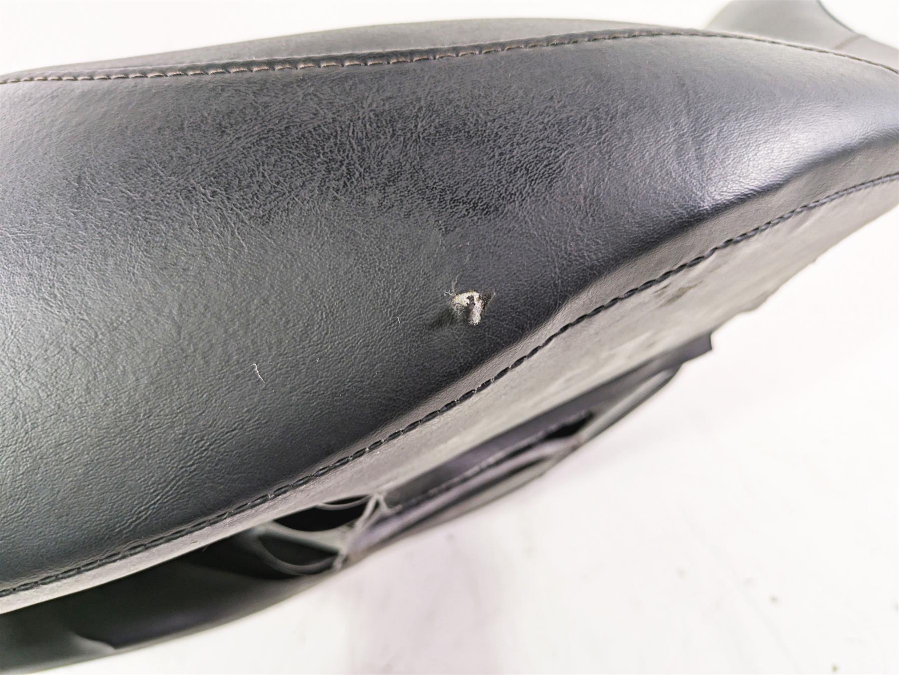 2015 Harley Touring FLHTKL E -Glide Low Rider Seat Saddle - Read 52000142 {{ shop.shopifyCountryName }} - Mototech271