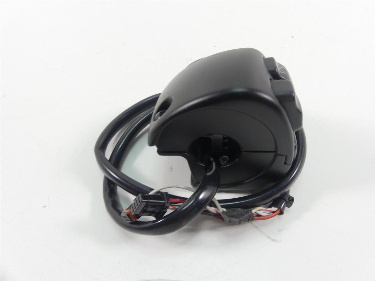 2022 Harley Softail FXBBS Street Bob Right Hand Control Switch 71500462 {{ shop.shopifyCountryName }} - Mototech271
