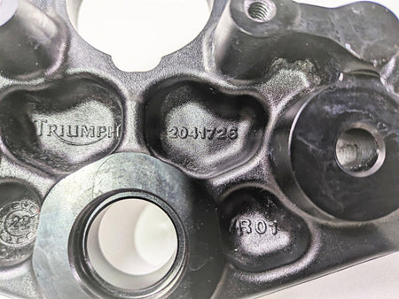 2024 Triumph Street Triple 765 R Upper Triple Tree Steering Clamp T2041726 {{ shop.shopifyCountryName }} - Mototech271