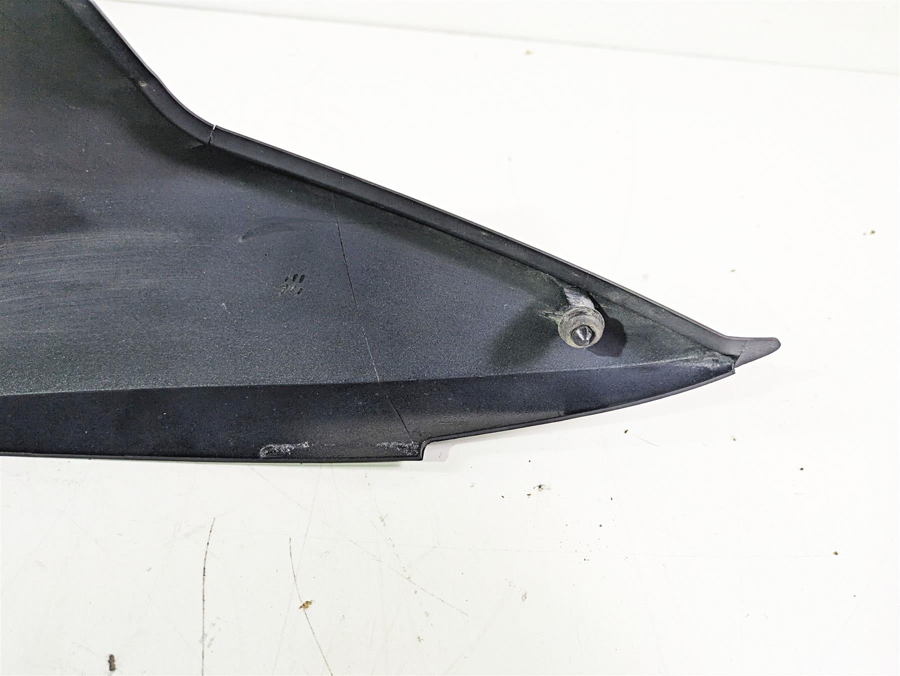 2005 Kawasaki ZX12R Ninja Rear Tail Fairing Cover Cowl 36040-1053 {{ shop.shopifyCountryName }} - Mototech271