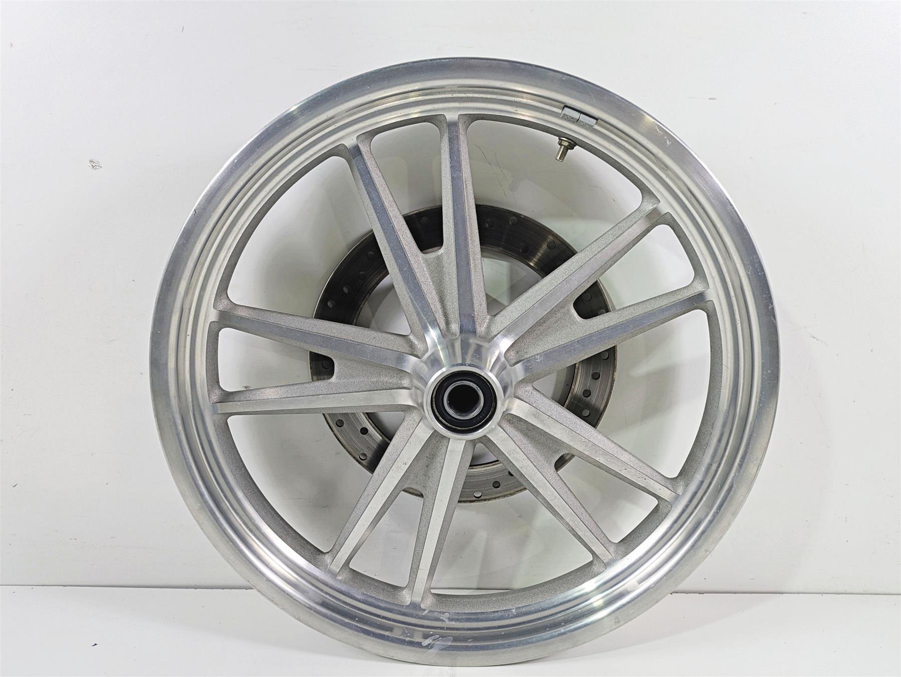 2009 Harley FXDC Dyna Super Glide Straight 19x2.5 Front Wheel Mag Rim 43655-08 {{ shop.shopifyCountryName }} - Mototech271