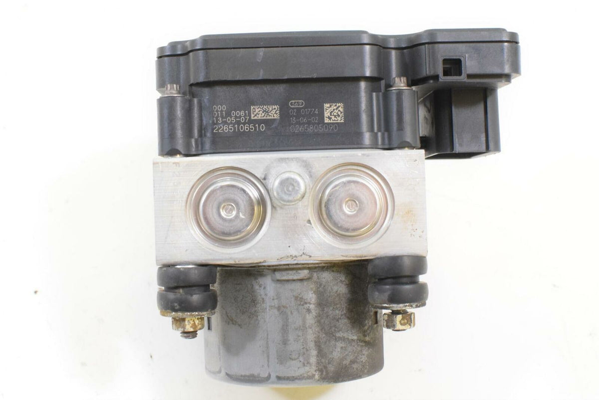 2014 Harley Touring FLHTCU Electra Glide ABS Brake Pump Module 41100012 {{ shop.shopifyCountryName }} - Mototech271