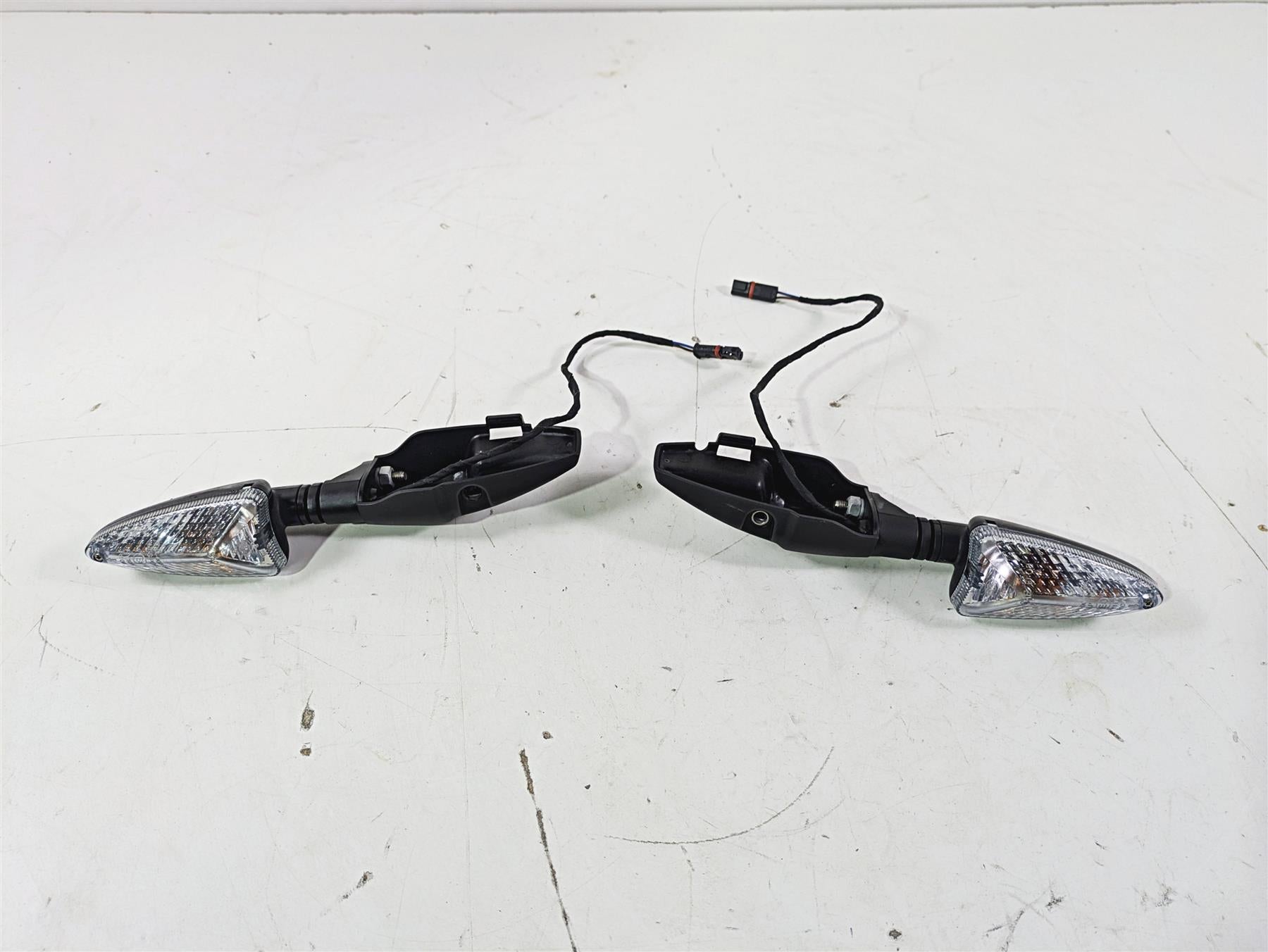 2015 BMW R nineT K21 Nice Front Blinkers Turn Signal & Mounts 63138534357 {{ shop.shopifyCountryName }} - Mototech271