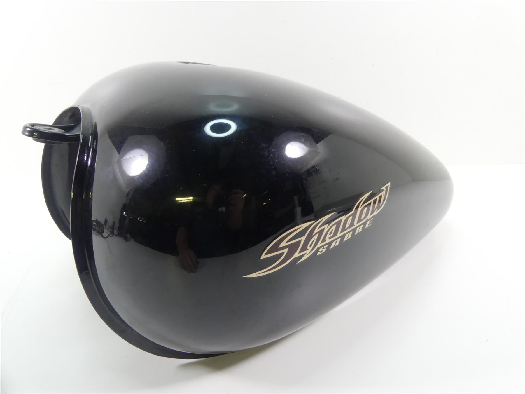 2003 Honda VT1100 C2 Shadow Sabre Fuel Gas Petrol Tank - Read 17520-MCK-A40 {{ shop.shopifyCountryName }} - Mototech271