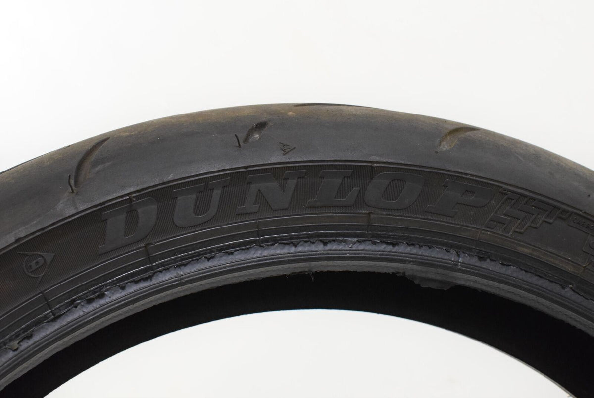 USED Front Tire DUNLOP Sportmax Q2+ 120/70-17 DOT1917 32SM90 {{ shop.shopifyCountryName }} - Mototech271