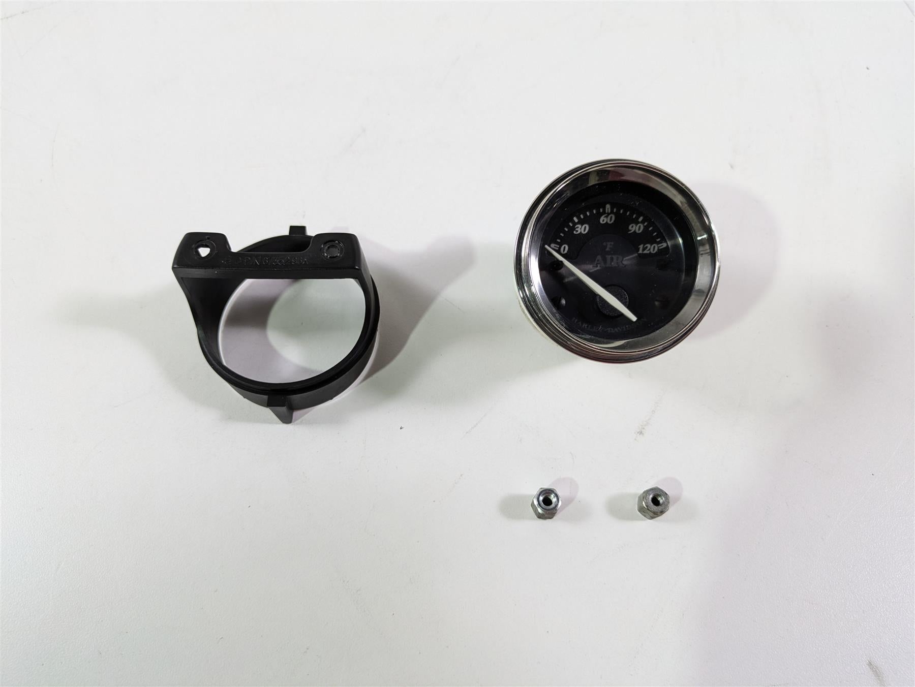 2010 Harley Touring FLHTK Electra Glide Air Temperature Temp Gauge 74689-10 | Mototech271