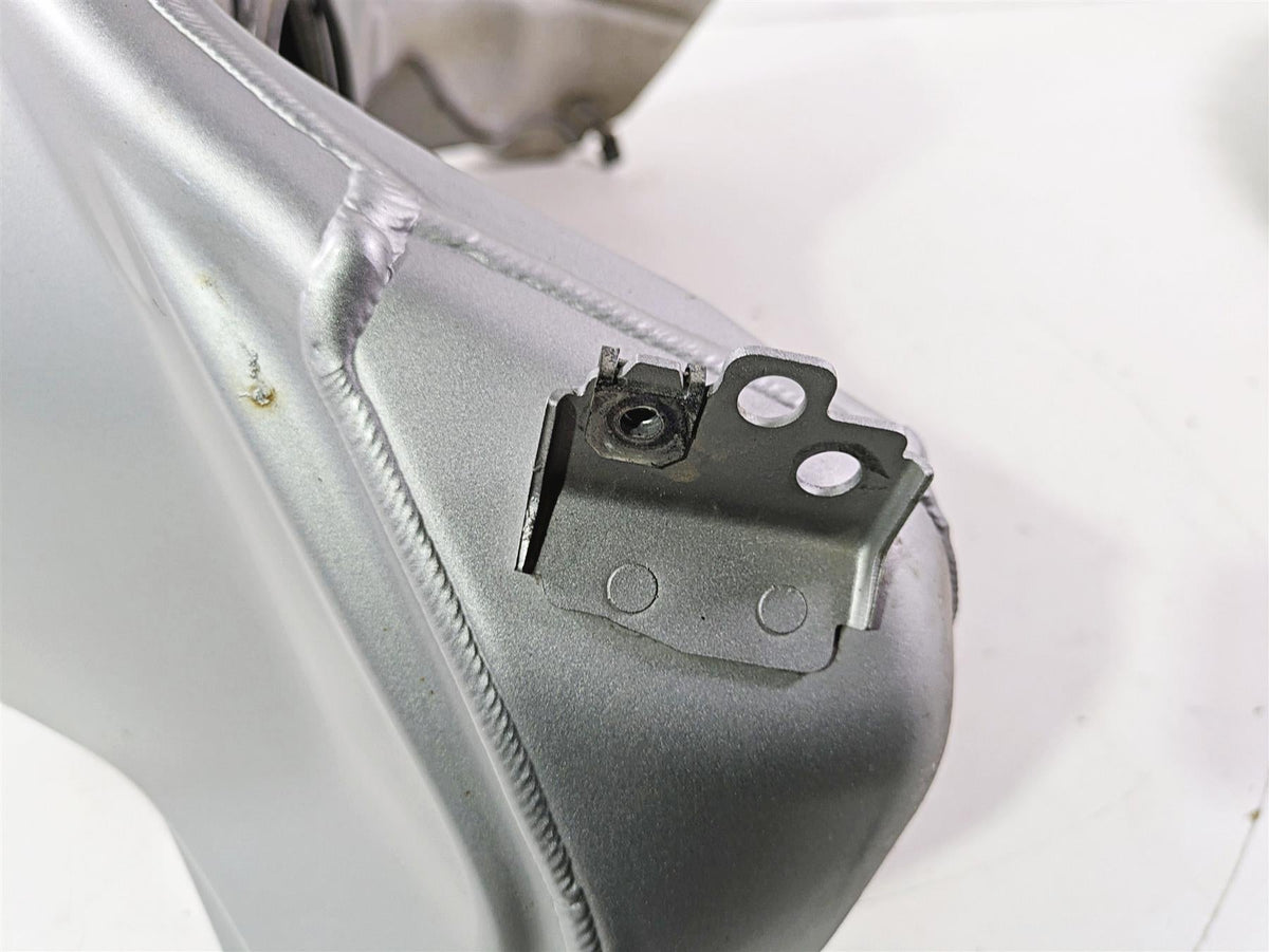 2015 BMW R1200GS Adv K51 Fuel Gas Petrol Tank 16118536188 {{ shop.shopifyCountryName }} - Mototech271
