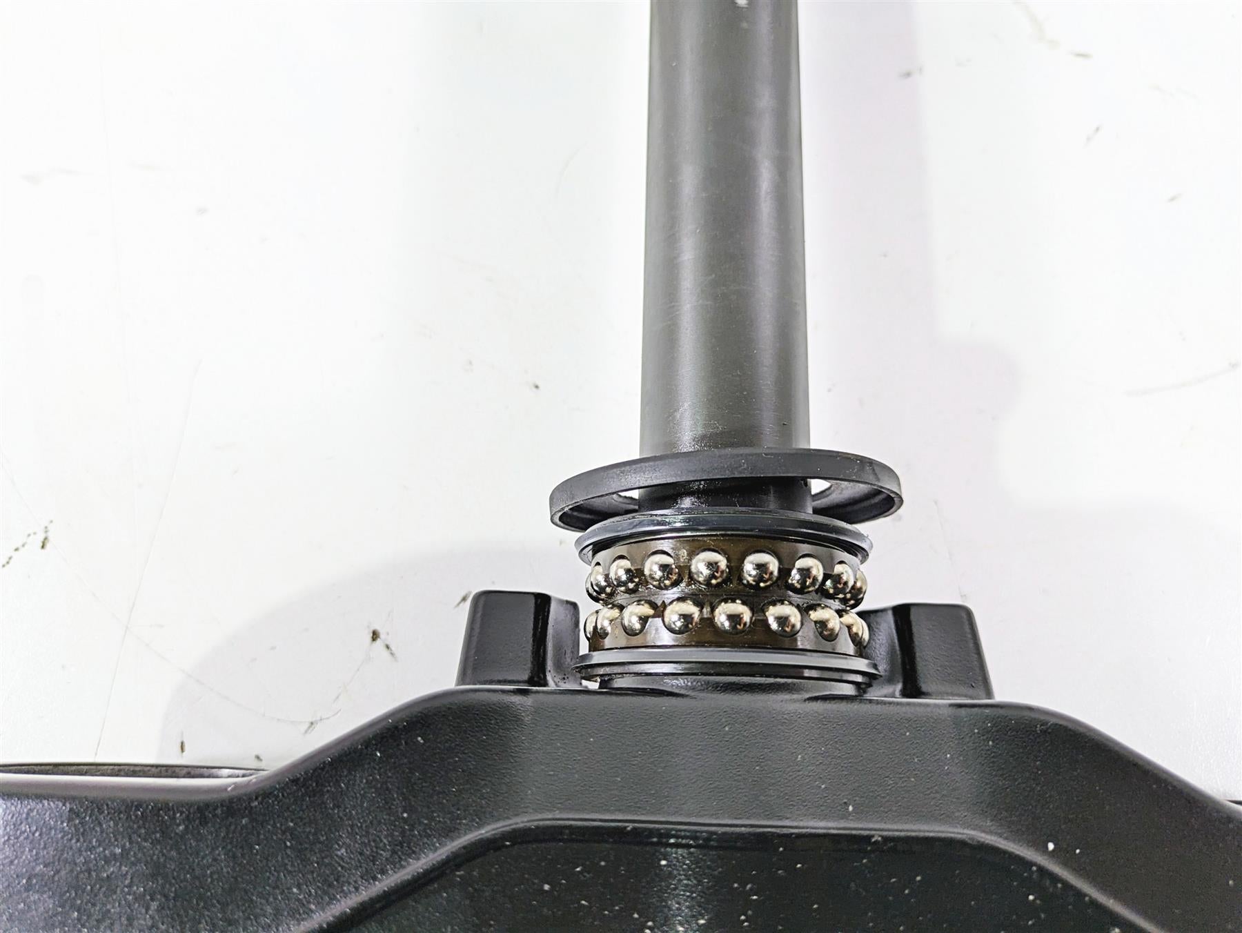 2016 Moto Guzzi Stelvio 1200 8V NTX Upper & Lower Triple Tree Set 886202 886199 {{ shop.shopifyCountryName }} - Mototech271