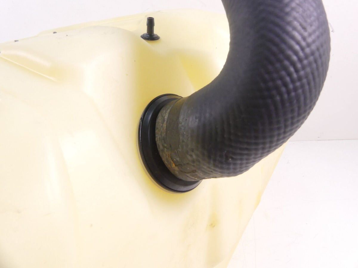 2014 Yamaha Waverunner VXR VX1800 Plastic 18.5g Fuel Gas Tank F2S-U7711-02-00 {{ shop.shopifyCountryName }} - Mototech271