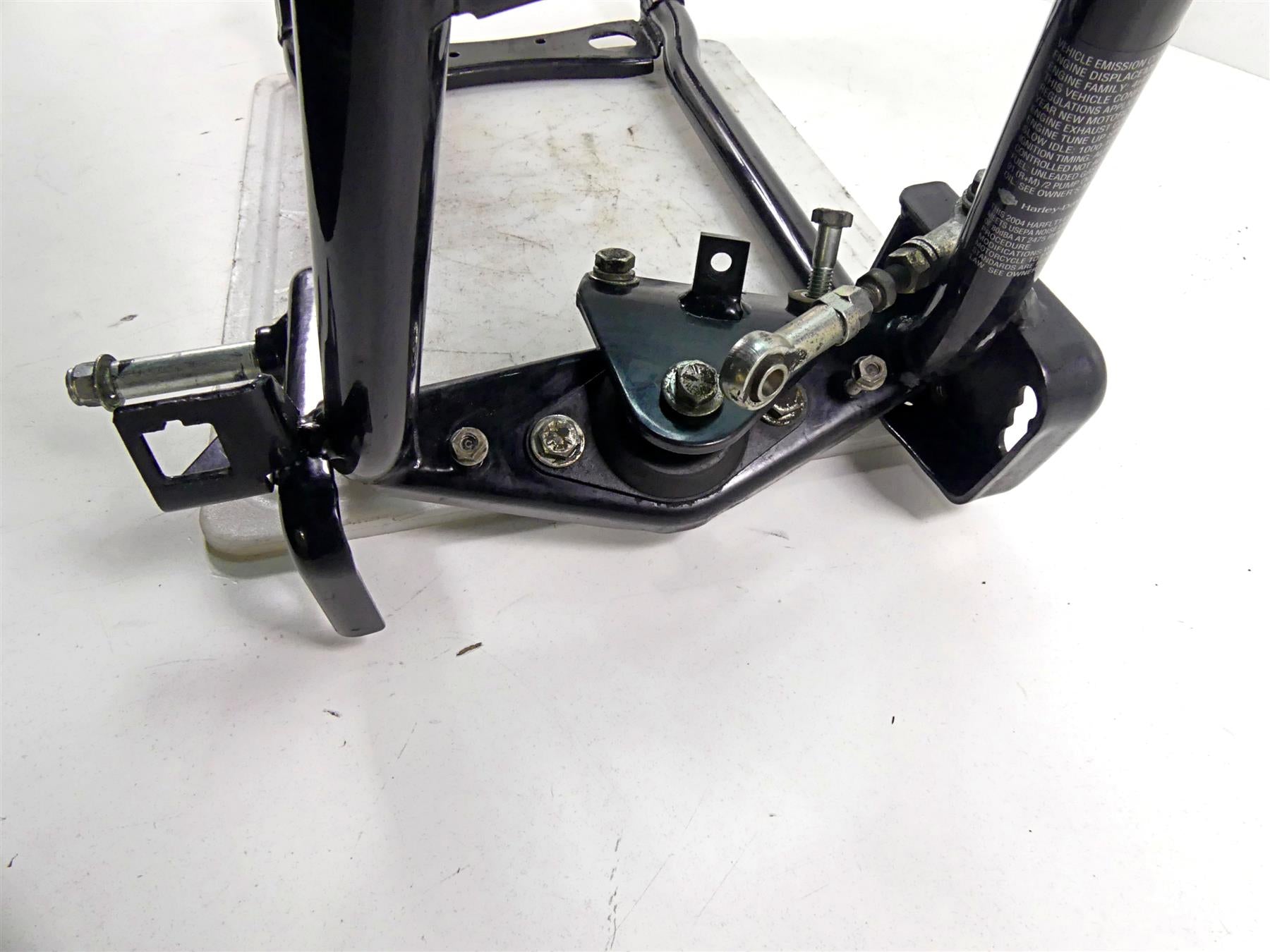 2004 Harley Touring FLHTCUI Electra Glide Straight Main Frame Chassis With Texas Salvage Title 47900-02A {{ shop.shopifyCountryName }} - Mototech271