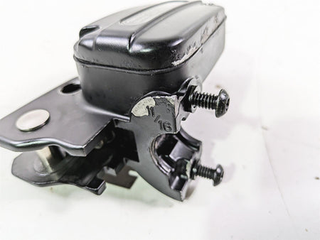 2016 Harley Touring FLTRX Road Glide Clutch Master Cylinder 11/16 36700056C {{ shop.shopifyCountryName }} - Mototech271