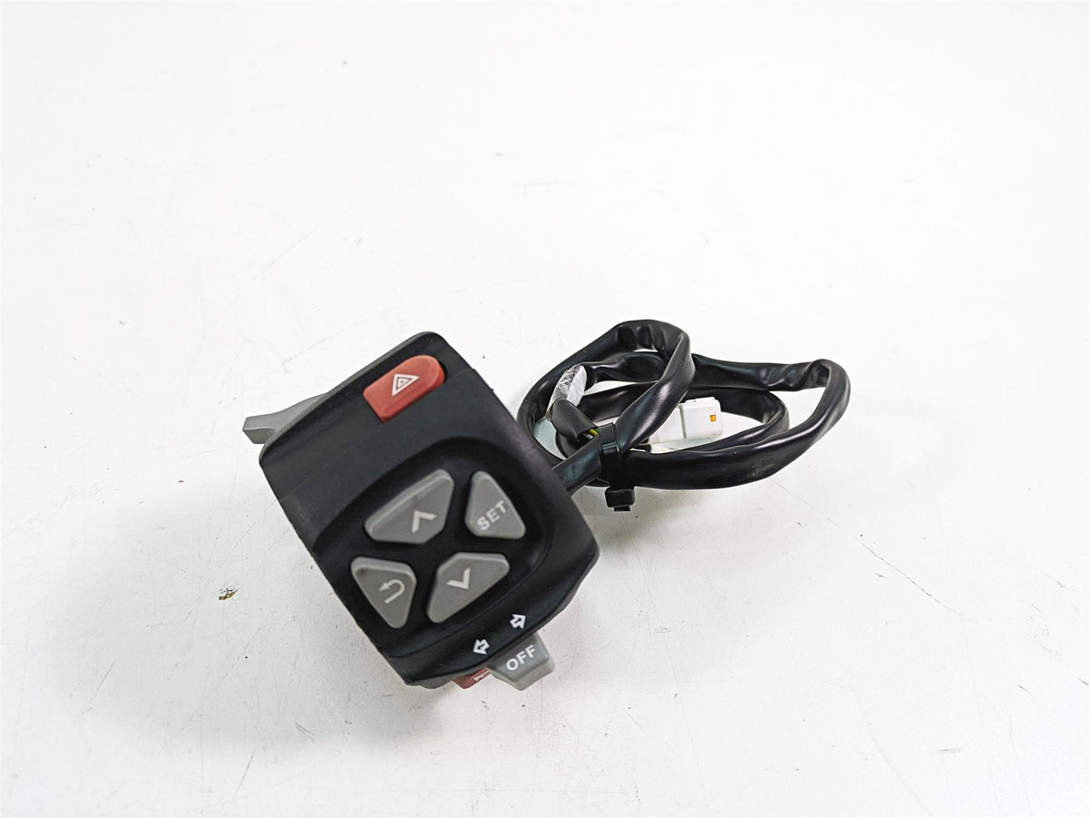 2018 KTM 1090 Adventure R Left Hand Turn Signal Control Switch 60311070100 {{ shop.shopifyCountryName }} - Mototech271