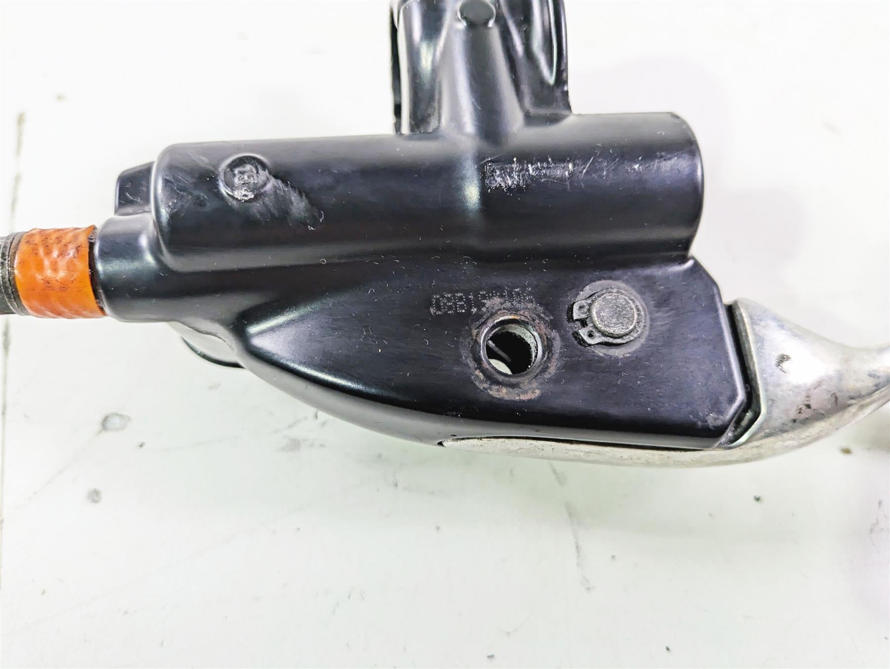 2008 Harley Touring FLHTP Electra Glide Front Brake Master Cylinder 44551-08F {{ shop.shopifyCountryName }} - Mototech271