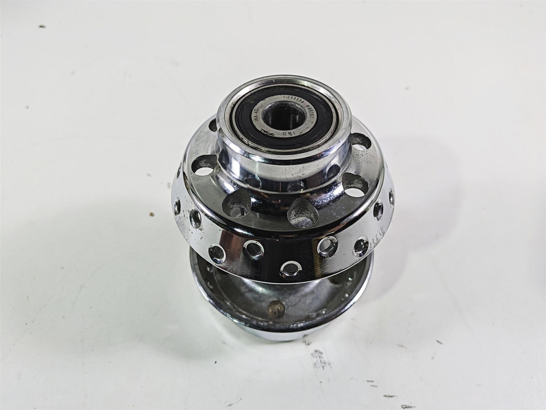 2003 Harley FLSTC Softail Heritage 100th Front Wheel Rim Hub 3/4" 43672-00 {{ shop.shopifyCountryName }} - Mototech271