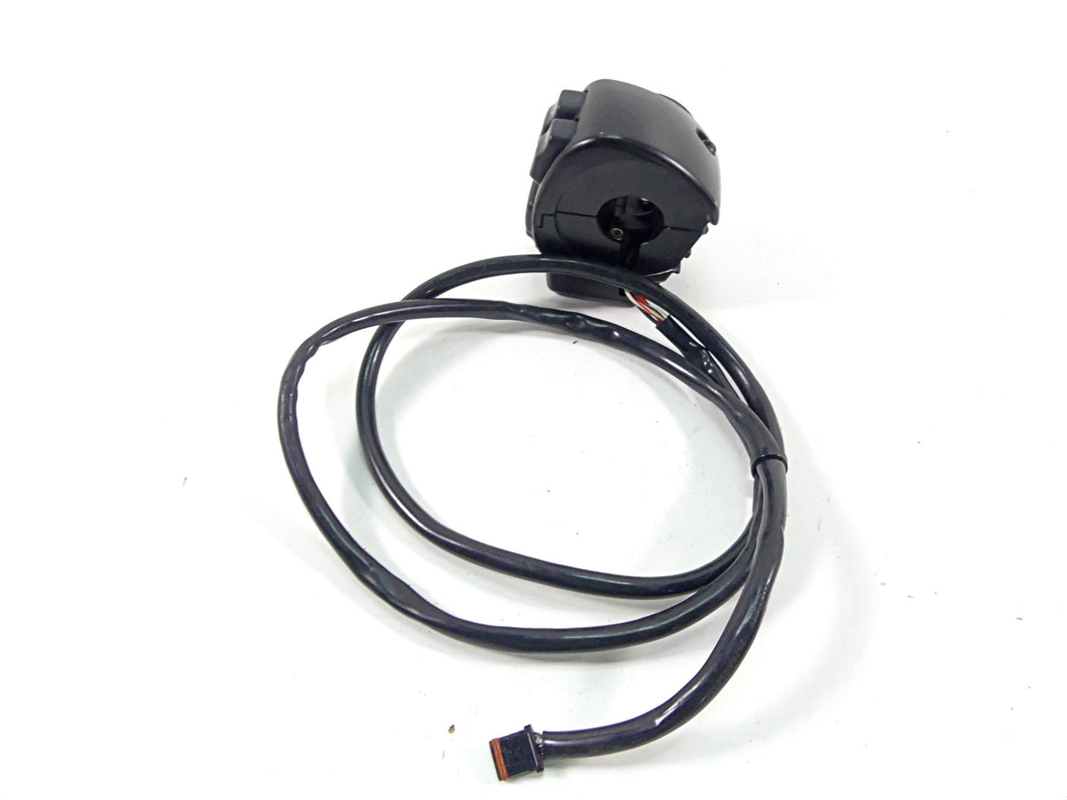 2016 Harley Softail FLS Slim Left Hand Blinker Cruise Control Switch 71500292 {{ shop.shopifyCountryName }} - Mototech271