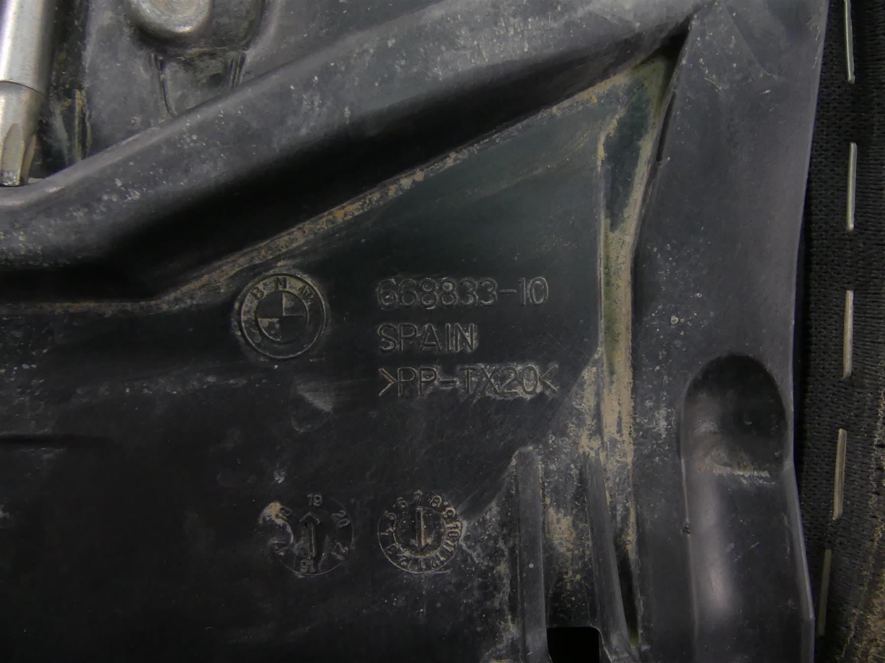 2019 BMW R1250GS K50 Rear Standard Passenger Seat Saddle 52538564242 {{ shop.shopifyCountryName }} - Mototech271