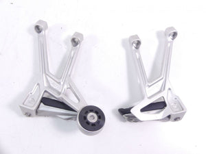2016 BMW R1200R K53 Passenger Footpeg Foot Peg Set 46718540798 46718540799
