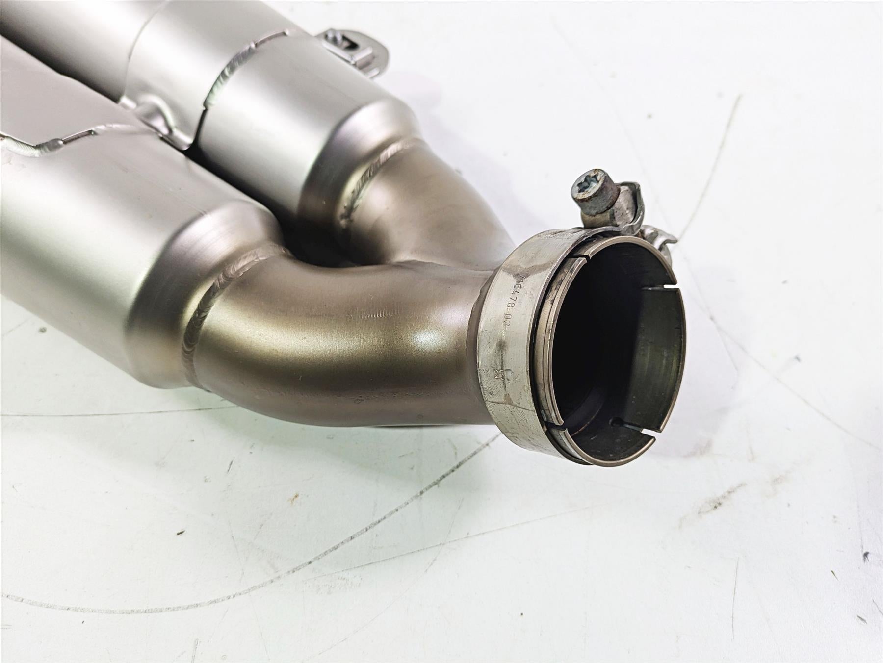 2015 BMW R nineT K21 Nice Akrapovic Oem Exhaust Pipe Muffler 18518544817 {{ shop.shopifyCountryName }} - Mototech271