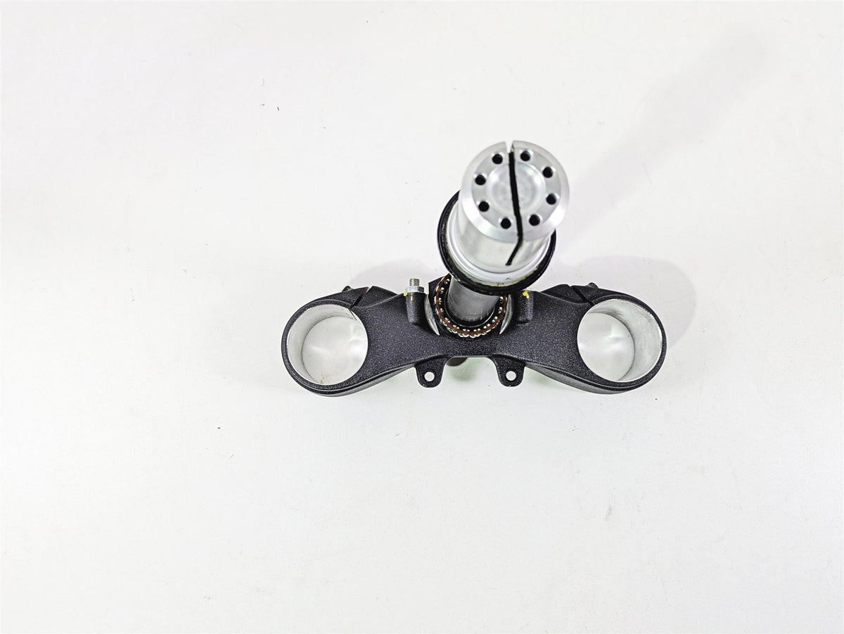 2022 Ducati Hypermotard 950 Lower Triple Tree Steering Clamp 342P1022AA {{ shop.shopifyCountryName }} - Mototech271