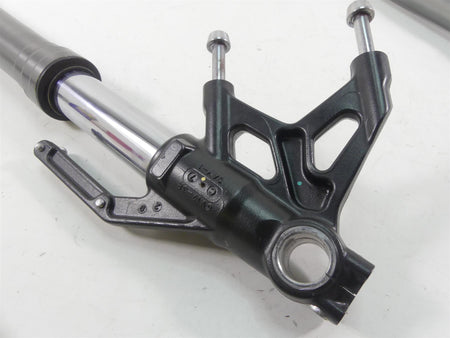 2018 Triumph Street Triple 765RS Front Straight Showa Forks T2041654 T2041653 {{ shop.shopifyCountryName }} - Mototech271