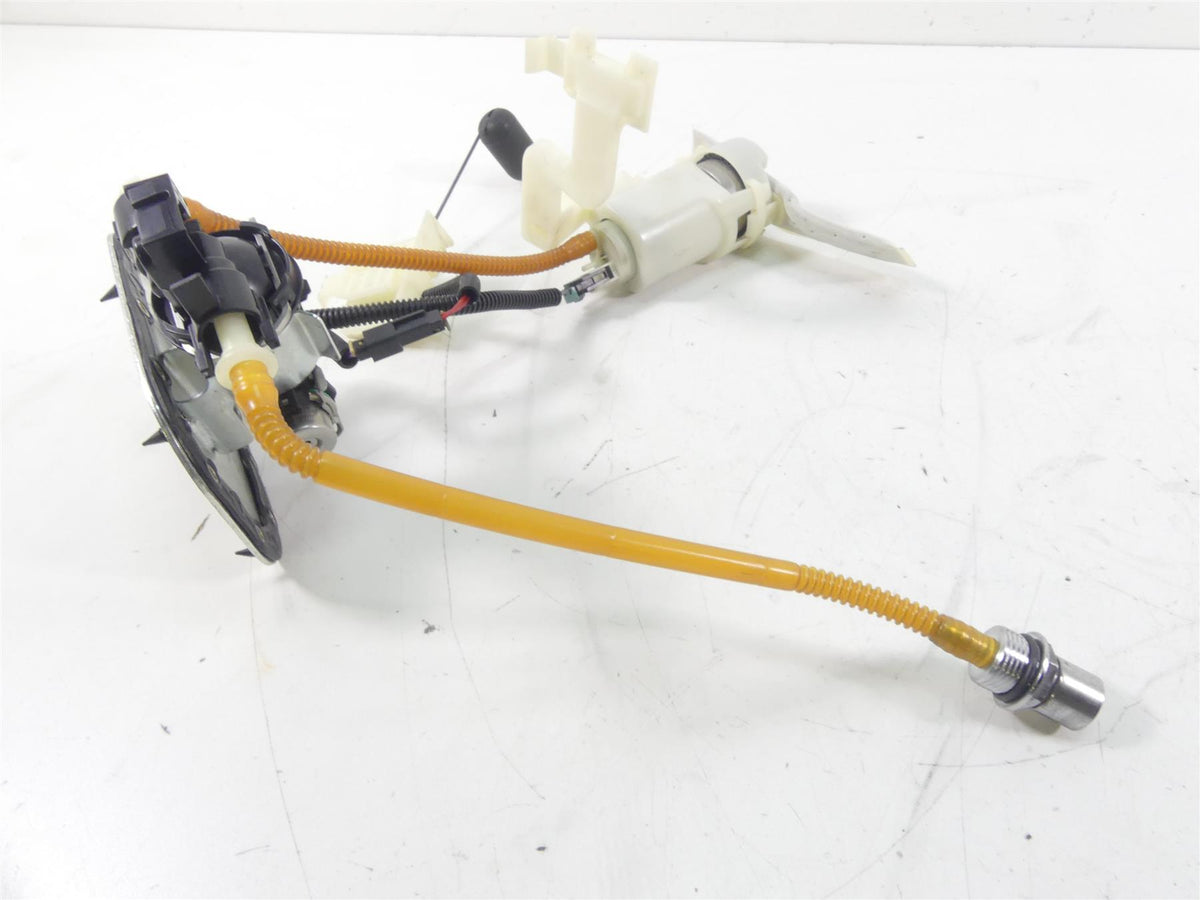 2017 Harley FLS Softail Slim Fuel Gas Petrol Pump - Tested 75252-11A 75284-08A {{ shop.shopifyCountryName }} - Mototech271