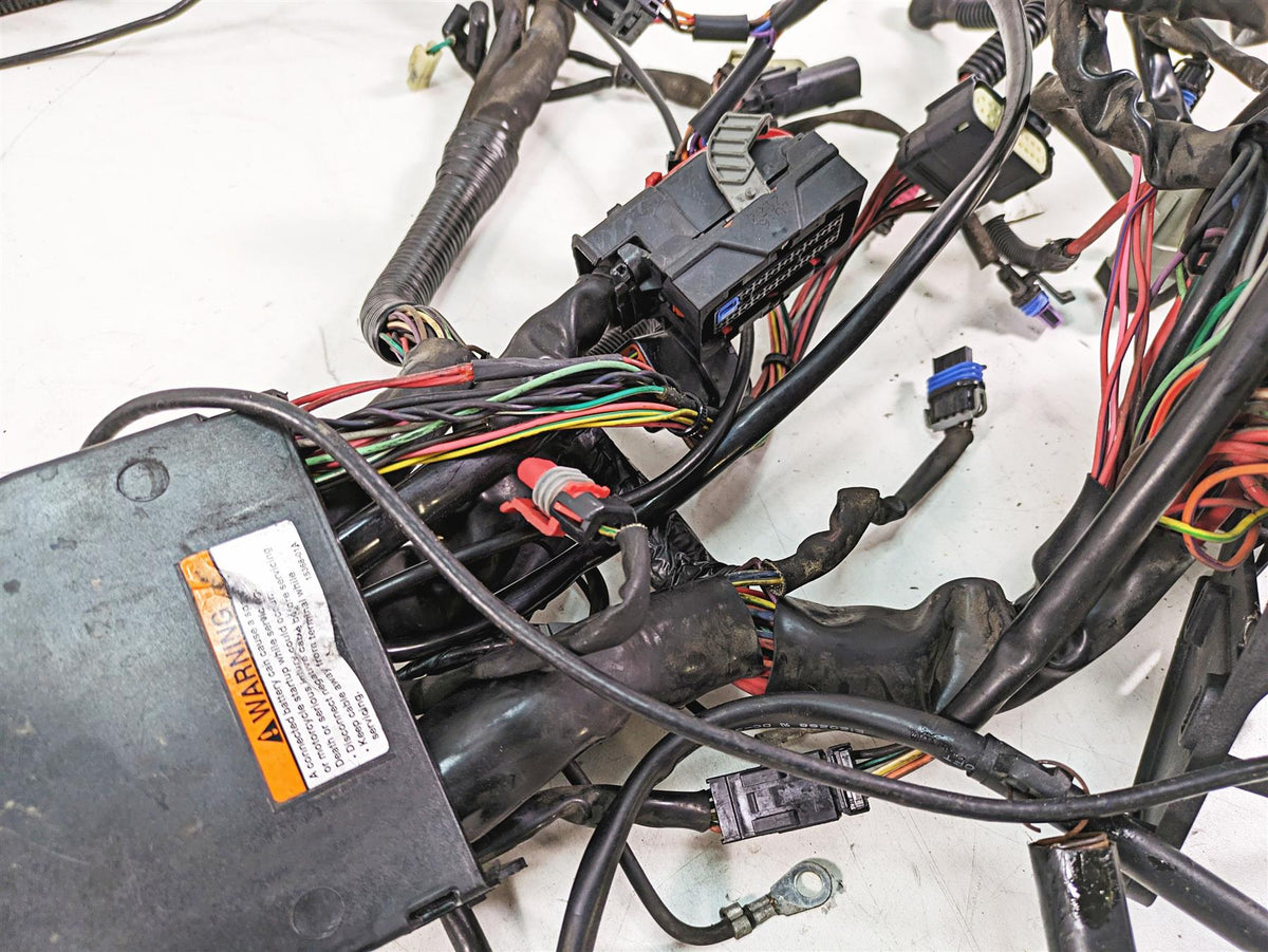 2010 Harley Touring FLHTCU Electra Glide Main Wiring Harness Loom - Abs 70121-10 {{ shop.shopifyCountryName }} - Mototech271