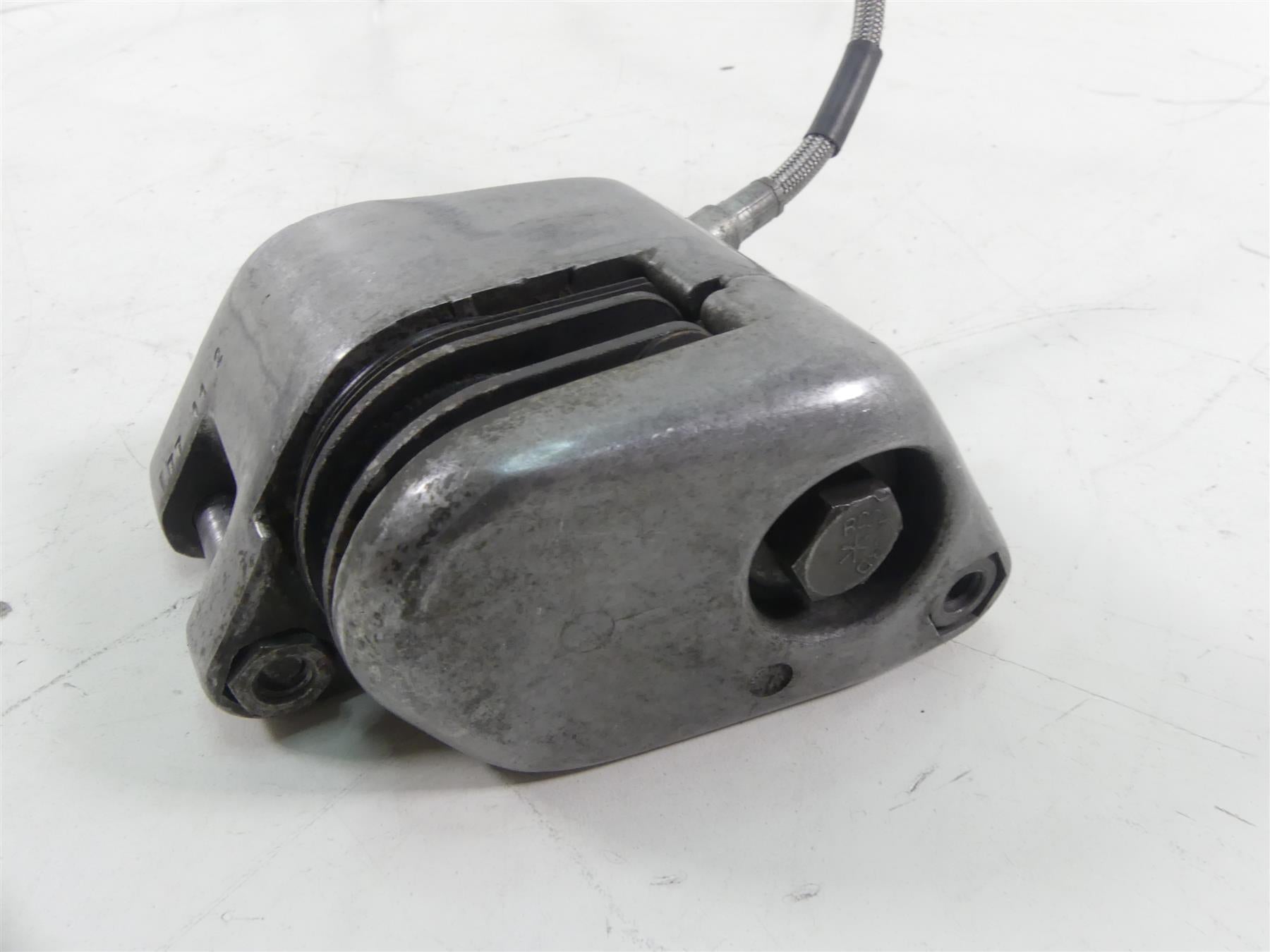 1978 Harley XLH1000 Sportster Ironhead Front Dual Brake Caliper Set 44116-77 {{ shop.shopifyCountryName }} - Mototech271